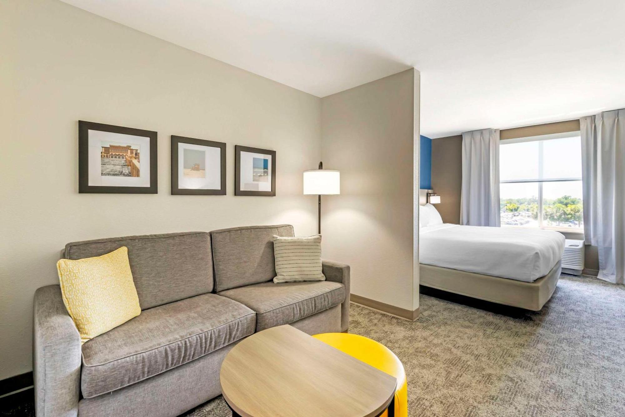 Comfort Suites Sarasota-Siesta Key Vamo Luaran gambar